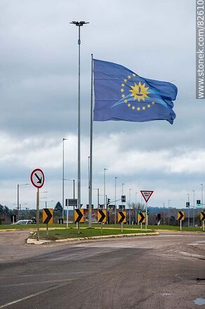 Departmental flag at the entrance to the city of Durazno - Durazno - URUGUAY. Photo #82610