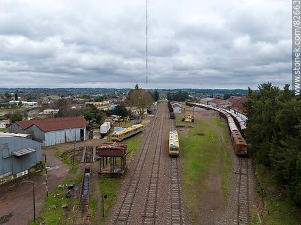 Vista aérea de la estación de trenes de Tacuarembó - Departamento de Tacuarembó - URUGUAY. Foto No. 82663