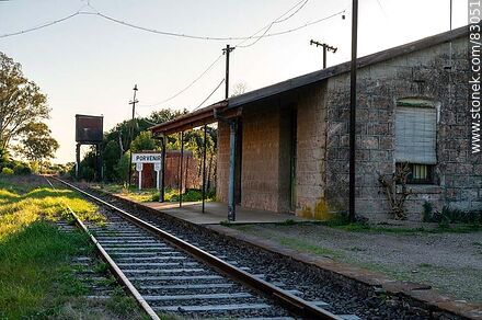 Estación de ferrocarril Porvenir. Vías a Paysandú - Departamento de Paysandú - URUGUAY. Foto No. 83051