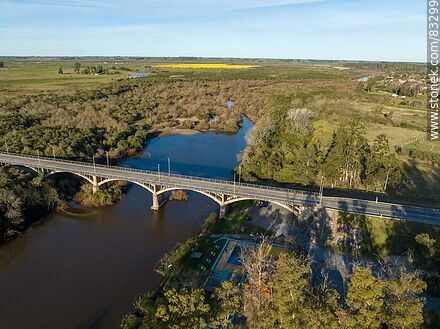 Vista aérea del puente en ruta 3 sobre el río San José - Departamento de San José - URUGUAY. Foto No. 83299