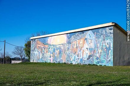 Mural en una pared - Departamento de Soriano - URUGUAY. Foto No. 83429