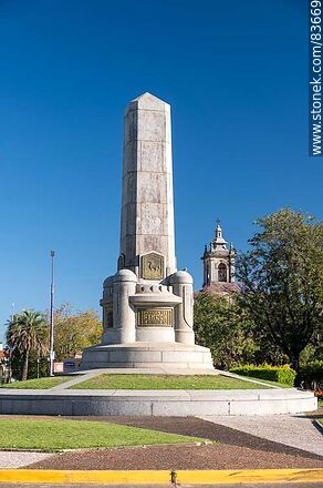 Obelisk and church - Artigas - URUGUAY. Photo #83669