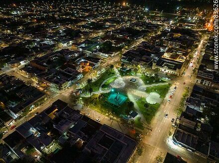 Night aerial view of Artigas square and adjacent blocks. - Artigas - URUGUAY. Photo #83626