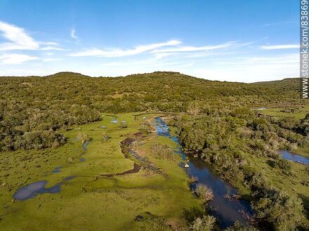 Aerial view of the Laureles stream in the Lunarejo valley. Boundary between the departments of Rivera and Tacuarembó. - Department of Rivera - URUGUAY. Photo #83869