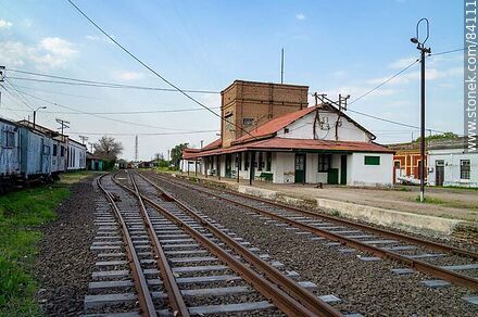 Estación de trenes de Paysandú - Departamento de Paysandú - URUGUAY. Foto No. 84111