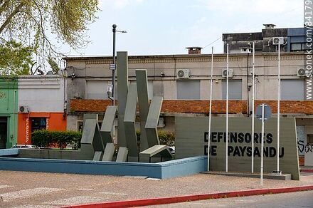 Defensores de Paysandú - Departamento de Paysandú - URUGUAY. Foto No. 84179