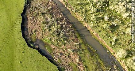 Vista aérea del arroyo Laureles en el valle El Lunarejo - Departamento de Rivera - URUGUAY. Foto No. 84223