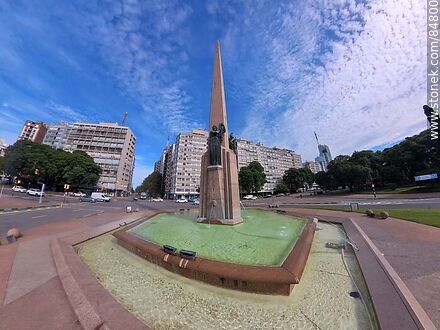 Obelisco a los Constituyentes on Bulevar Artigas, 18 de Julio Ave. and Luis Morquio Ave. - Department of Montevideo - URUGUAY. Photo #84800