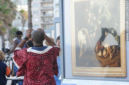 Semana de la Francofonia en la rambla de Pocitos - Departamento de Montevideo - URUGUAY. Foto No. 29337