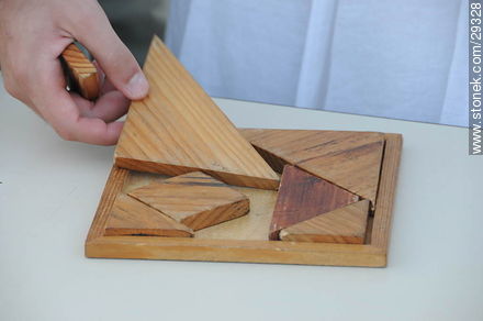 Atracciones previo al espectaculo de la semana de la francofonía, 2009 - Departamento de Montevideo - URUGUAY. Foto No. 29328