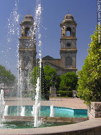 Constitución square of Trinidad and the parish church of Holy Trinty - Flores - URUGUAY. Foto No. 29872