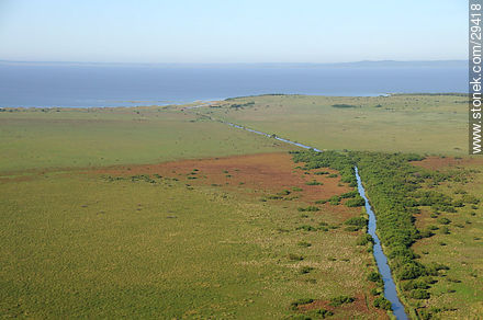 Channel near the coast f Rocha - Department of Rocha - URUGUAY. Foto No. 29418