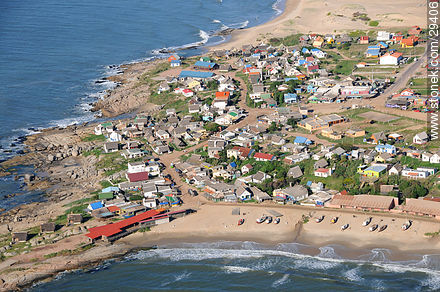 Punta del Diablo, vista aérea - Departamento de Rocha - URUGUAY. Foto No. 29406
