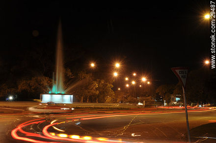 Fountain in Parque Batlle. Ricaldoni Ave. - Department of Montevideo - URUGUAY. Photo #29487