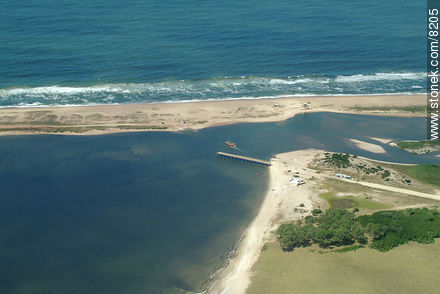 Laguna Garzón y Océano Atlántico - Punta del Este y balnearios cercanos - URUGUAY. Foto No. 8205