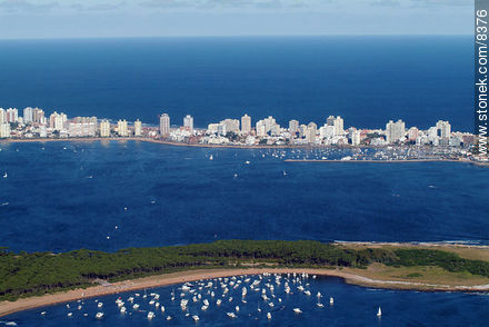 La Península de Punta del Este y la Isla Gorriti - Punta del Este y balnearios cercanos - URUGUAY. Foto No. 8376