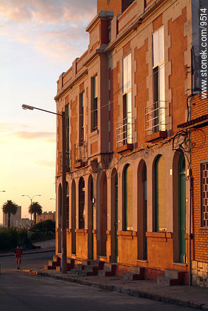 Isla de Flores street - Department of Montevideo - URUGUAY. Photo #9514