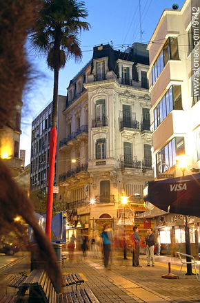 Hotel Plaza Fuerte - Departamento de Montevideo - URUGUAY. Foto No. 9742