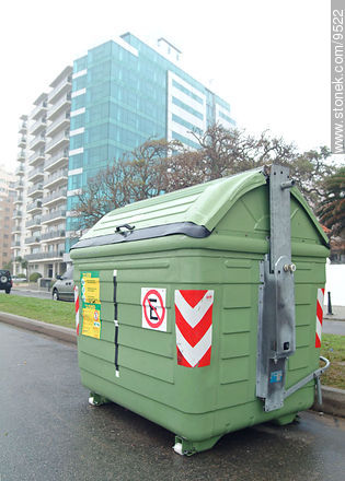 Container bin - Department of Montevideo - URUGUAY. Photo #9522
