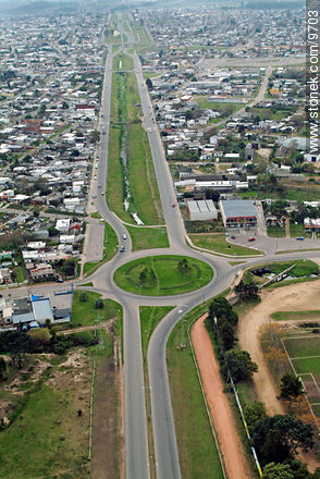 Av. Artigas - Departamento de Maldonado - URUGUAY. Foto No. 9703