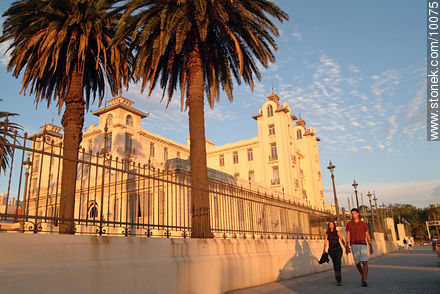 Edificio sede del Mercosur, ex Parque Hotel - Departamento de Montevideo - URUGUAY. Foto No. 10075