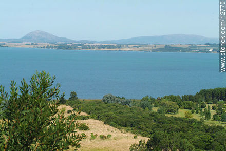 Laguna del Sauce y cerro Pan de Azúcar - Punta del Este y balnearios cercanos - URUGUAY. Foto No. 12770