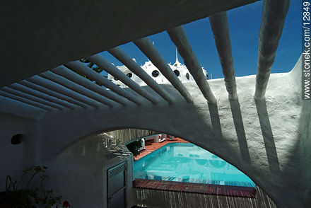 Acceso a la piscina - Punta del Este y balnearios cercanos - URUGUAY. Foto No. 12849