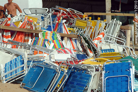 Sillas de playa - Punta del Este y balnearios cercanos - URUGUAY. Foto No. 12910