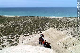 Caminata en Cerro Avanzado - Provincia de Chubut - ARGENTINA. Foto No. 5596