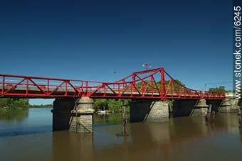 Puente giratorio - Departamento de Colonia - URUGUAY. Foto No. 6245