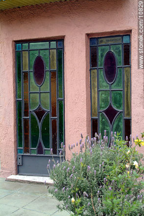 Door with vitreaux - Department of Montevideo - URUGUAY. Photo #10829
