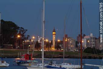 Puerto del Buceo y Museo Dámaso Larrañaga - Departamento de Montevideo - URUGUAY. Foto No. 6785