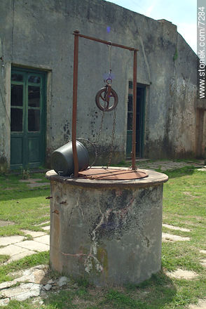 Pozo de agua -  - URUGUAY. Foto No. 7284