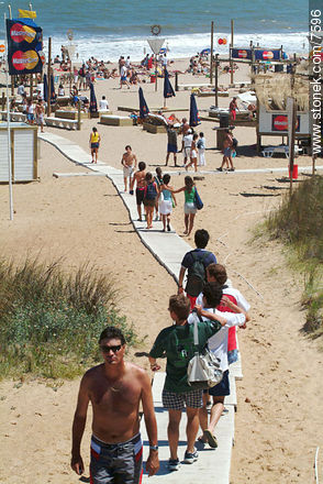 Access to Bikini's beach - Punta del Este and its near resorts - URUGUAY. Photo #7596