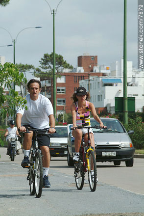 Ciclistas - Punta del Este y balnearios cercanos - URUGUAY. Foto No. 7879