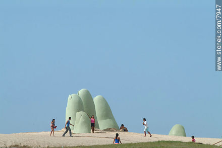 Los Dedos de Punta del Este en Playa Brava - Punta del Este y balnearios cercanos - URUGUAY. Foto No. 7947