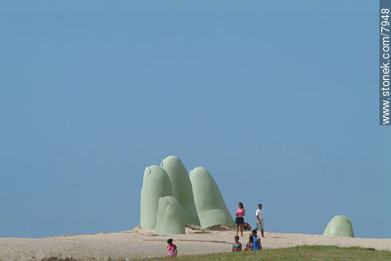 Los Dedos de Punta del Este en Playa Brava - Punta del Este y balnearios cercanos - URUGUAY. Foto No. 7948