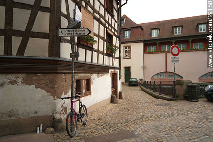 Quai des Moulins - Region of Alsace - FRANCE. Photo #29158