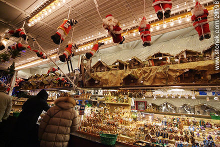 Feria de Navidad en Estrasburgo. Adornos de Navidad. - Región de Alsacia - FRANCIA. Foto No. 29198