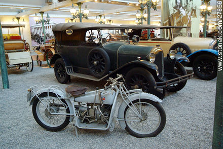 Motocicleta antigua - Región de Alsacia - FRANCIA. Foto No. 27856