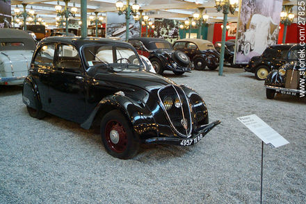 Peugeot 202 Berlina de 1939 - Región de Alsacia - FRANCIA. Foto No. 27825