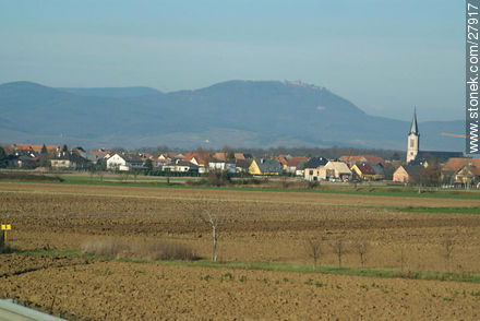 View from routes A35 y E25. Top the mountain: Haut-Koenigsbourg castle - Region of Alsace - FRANCE. Photo #27917