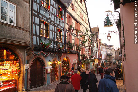 Town of Riquewihr in Christmas time - Region of Alsace - FRANCE. Foto No. 28077