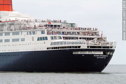 Popa del buque Queen Elizabeth 2 - Departamento de Montevideo - URUGUAY. Foto No. 12419