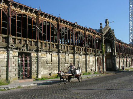 Mercado agrícola (1912-2006) - Departamento de Montevideo - URUGUAY. Foto No. 22470