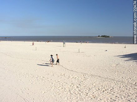 Playa Malvín - Departamento de Montevideo - URUGUAY. Foto No. 22474