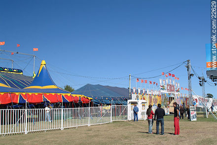 Circus at Av. Italia - Department of Montevideo - URUGUAY. Photo #22629