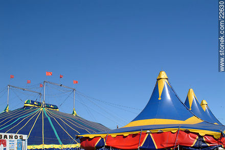 Circus at Av. Italia - Department of Montevideo - URUGUAY. Photo #22630