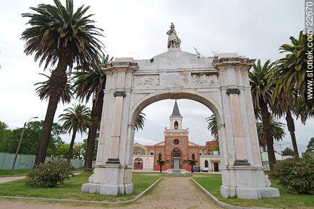Pio College at Lezica Ave. - Department of Montevideo - URUGUAY. Photo #22670