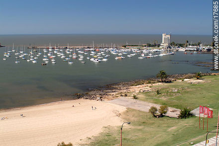 Playa del Puerto del Buceo. - Departamento de Montevideo - URUGUAY. Foto No. 17685